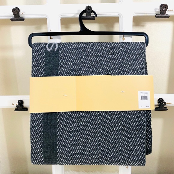 Michael Kors Scarf & Hat Set - Grey - Picture 3 of 8